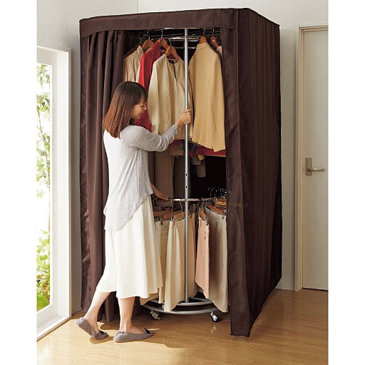 ロータリークローゼット(回転式ハンガー)