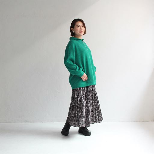ブラック系コーディネート例(スタッフ身長152cm、着用Mサイズ)<br>※トップスは品番:NB-6939