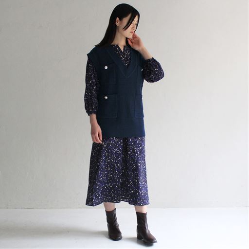 ネイビー コーディネート例(スタッフ身長166cm、着用サイズM)<br>※ワンピース:AO-1750
