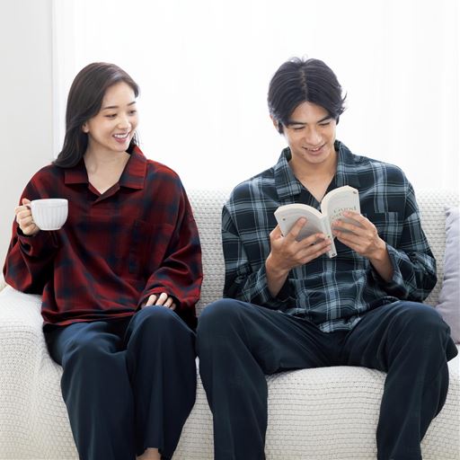 (左から)ワイン、ネイビー