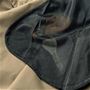 ポケット布は蒸れを軽減するメッシュ素材で快適です。