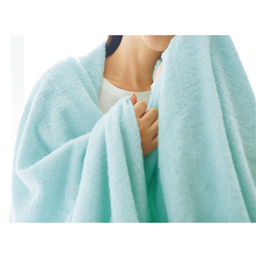 ミスティブルー<br>綿100%パイルがバスタオルのように汗を吸い取ってくれるので、汗かきさんにもおすすめ。