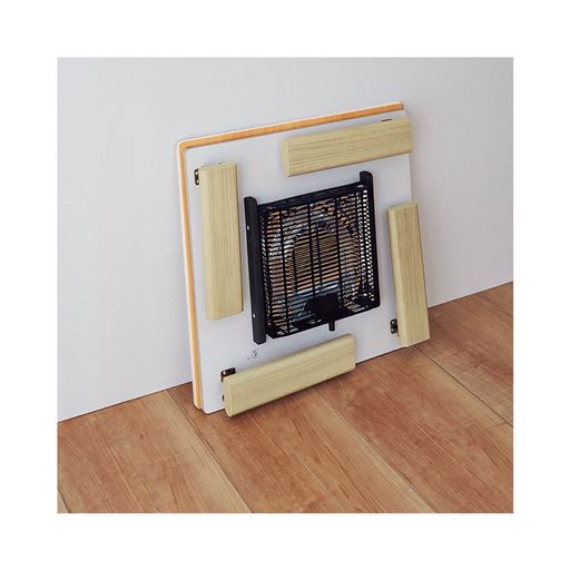 脚が重ならずよりコンパクトに!