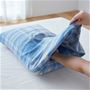 枕カバーは封筒式なので、余った部分を折り込んでサイズ調整が可能。