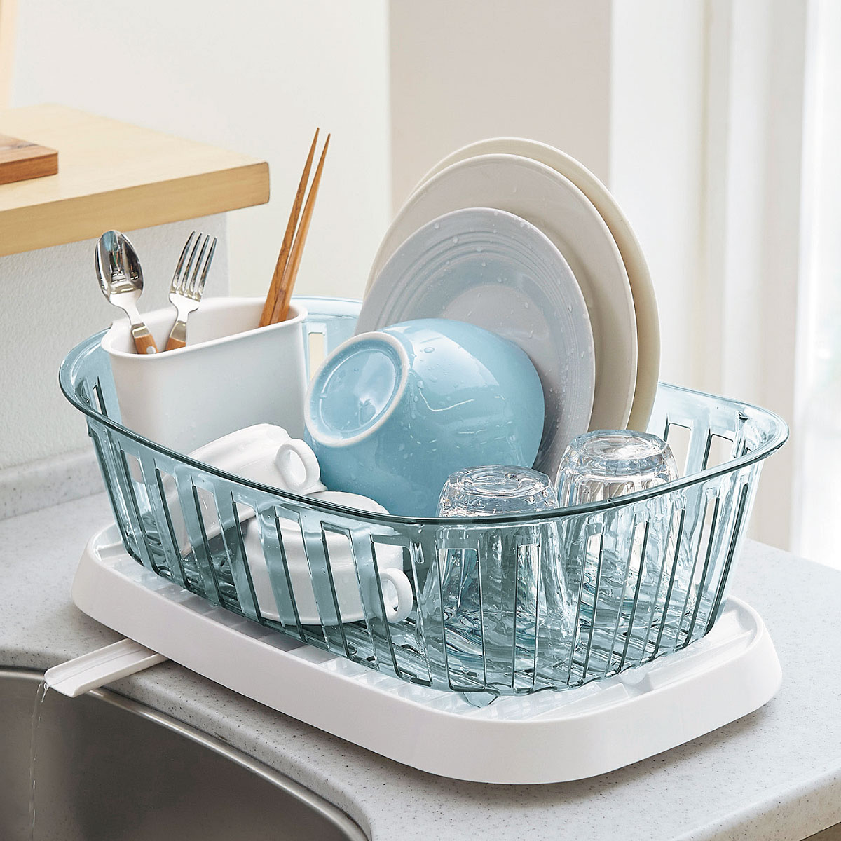 全店販売中 interdesign 水切り かご ディッシュ ラック セット トレイ付き forma クリア 68980ej 