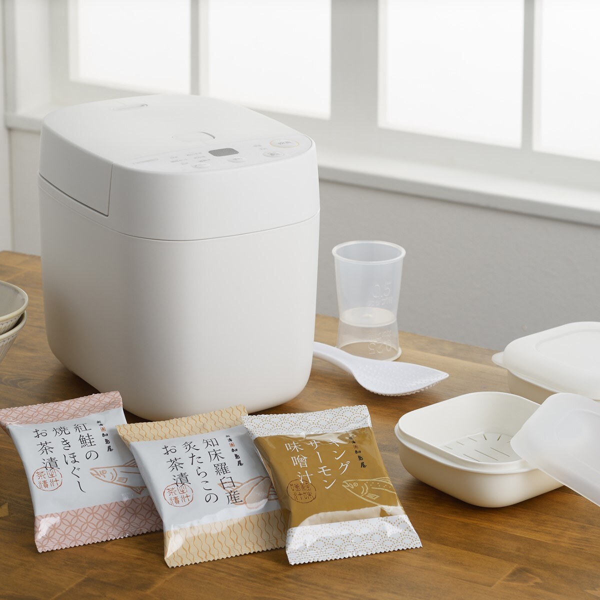 マイコン炊飯ジャーセット(フリーズドライ食品+冷凍ご飯容器付き) セシール(cecile)