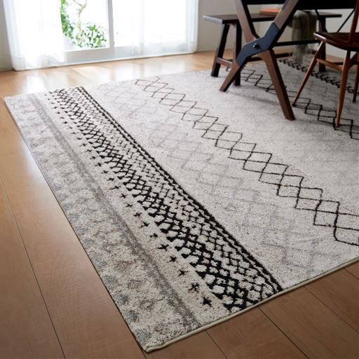 アイボリー(横250×縦200cm)<br>伝統の技術を、日常使いに。