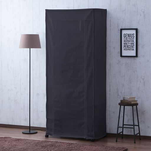 ブラック B (カバー付き)<br>カバーを閉じた状態