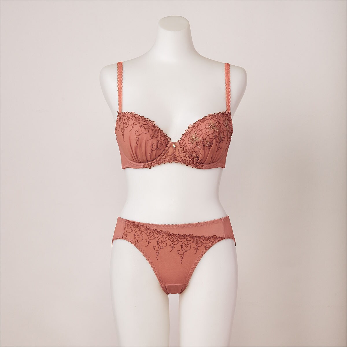 ブラジャーショーツペア(ソフトワイヤー入り・3/4カップ) ファッション通販ならセシール(cecile)