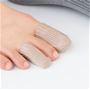 足指の保護や、つま先の穴あき予防にも便利な足指保護カバー・同タイプ4枚入り