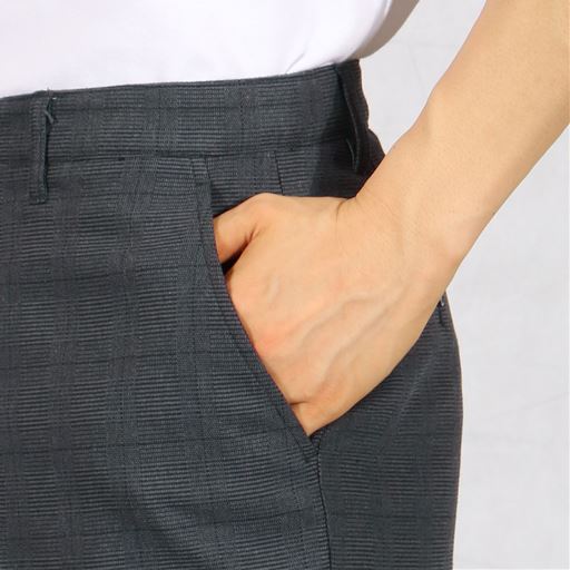 ポケット<br>グレンチェック着用