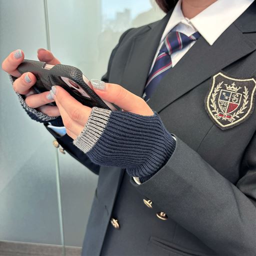 スマホが汗で滑る・・・なんて方にも!