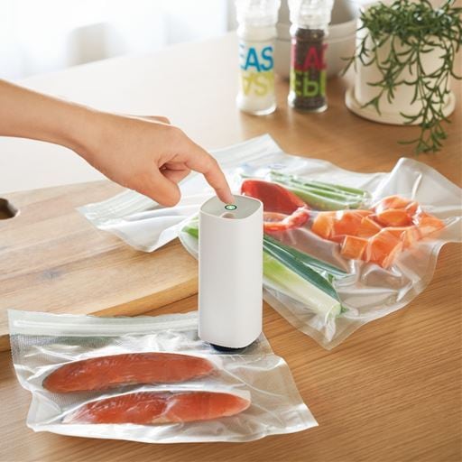 食品保存用圧縮吸引機&保存袋