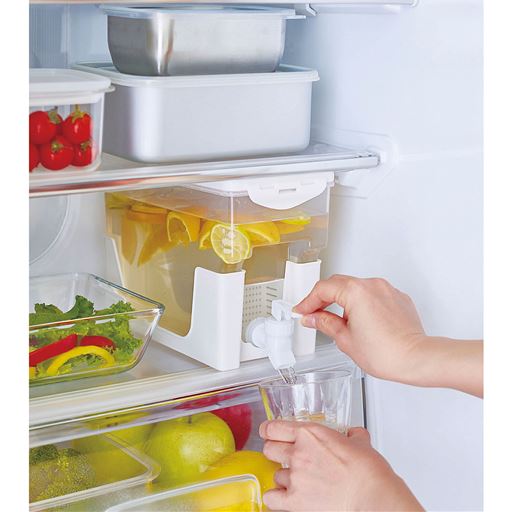 冷蔵庫 スタンドを使わない時はひっくり返すとすっぽり入る! 容量約3L