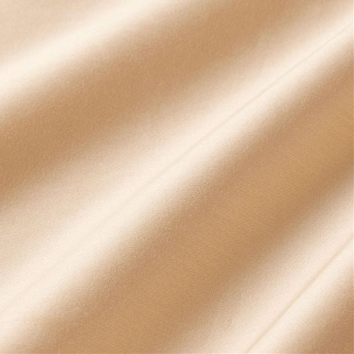インド産の超長綿使用、なめらかな肌ざわりで摩擦が小さいので、すっと布団に入れて寝返りもしやすく快適な寝心地。