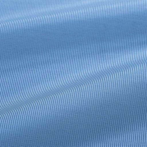 生地拡大(ブルー)<br>ブルーの先染め糸を使用。白より透け感があり涼しげな印象に。