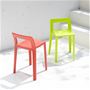 (奥から) グリーン・オレンジ<br>コンパクトサイズでコミュニティスペースや、待合用の椅子としてもおすすめ。