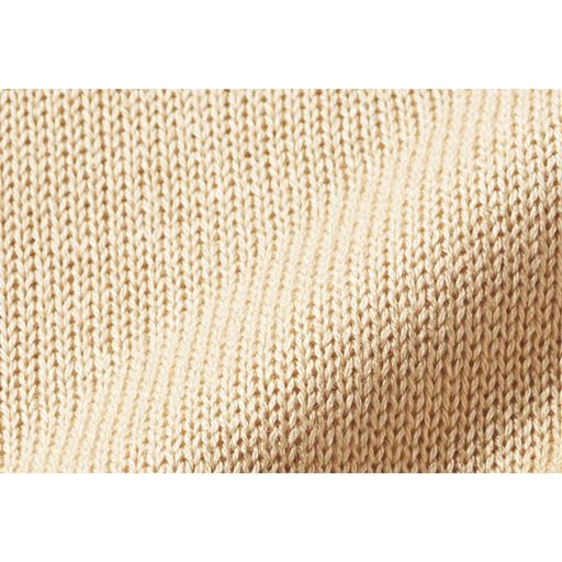 Vネックニットプルオーバー<br>ポイント対象外リネン風ニット シャリ感のある天竺編みです。少し透けますので、インにキャミソールなどの着用をおすすめします。