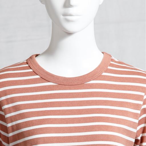 T(コーラル×オフホワイト) 首元