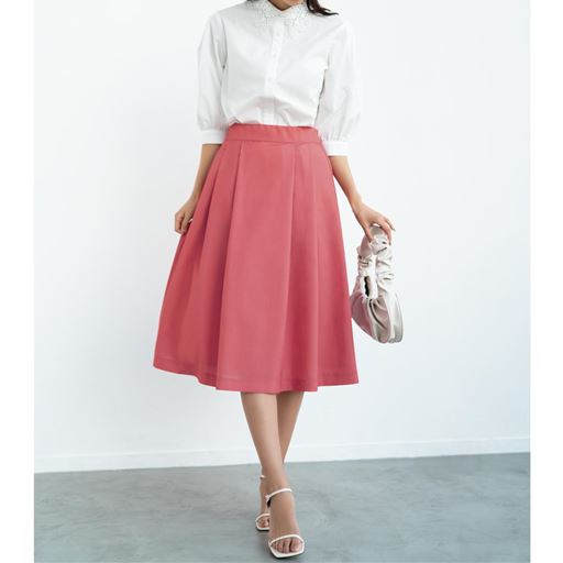 ウエストインスタイルでもフロントすっきり!立体感のある夏のきれいめスカート