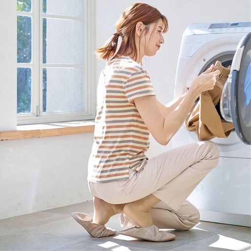 乾燥機で縮みにくいヘビロテパンツがリニューアル! 洗濯機でガンガン洗える耐久性があり、乾燥機もOK。汚れたらサッと洗って、すぐ乾かせる便利さで支持されています。夏バージョンも、より快適なはき心地に改良しました。