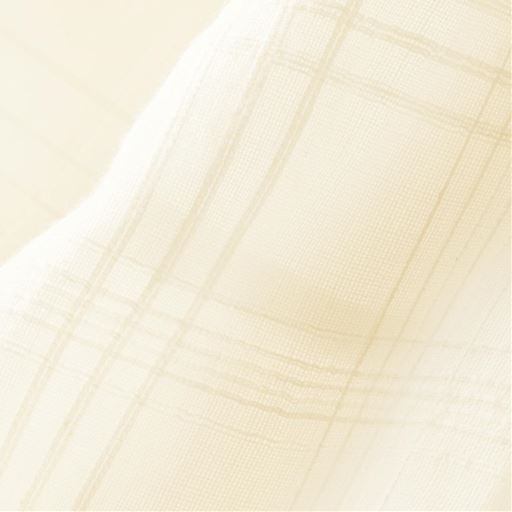 柔らかな綿100%の生地で、程よい透け感がちょうどいい清涼感あるシアーチェック。