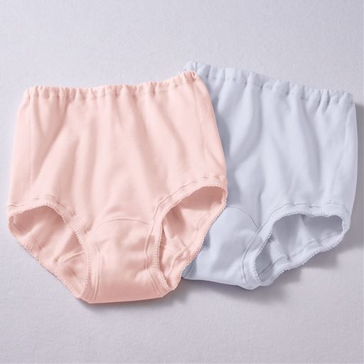 A(パステル系色違い2枚組) (1)ウエストゴム交換可(2)ウエストはくるみゴム仕様で締め付けにくい(3)足口はフライス素材の折り返しでやさしくフィット。