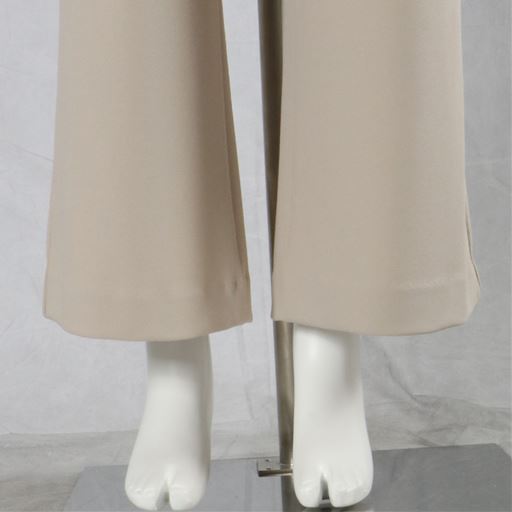 グレージュ 裾