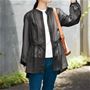 チャコールグレー ウエストのドロストでお好みのシルエットに変えられます。