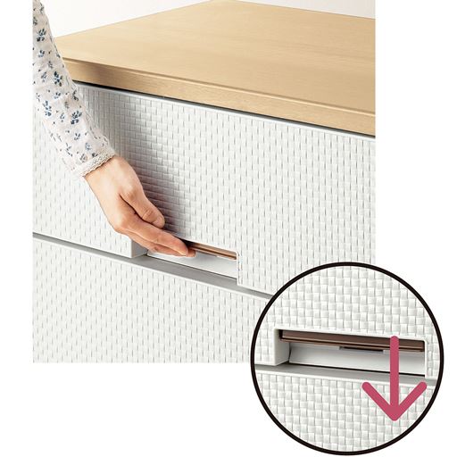 指を離すとロック!<br>※画像は同シリーズのXG-1216を使用しています。仕様は同じです。