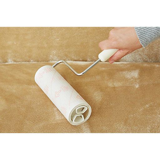 粘着クリーナーなどで手軽にほこりが取れるので、お手入れも簡単。<br>※このカラーは完売しました。