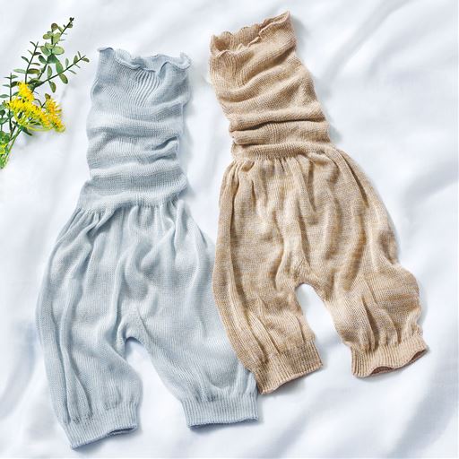 (左から)ブルー系、ベージュ系<br>さりげなくやさしい色の掛け合わせで、気持ちを落ち着かせる配色にこだわりました。