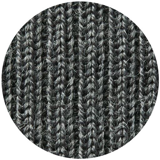 チャコールグレー 生地アップ