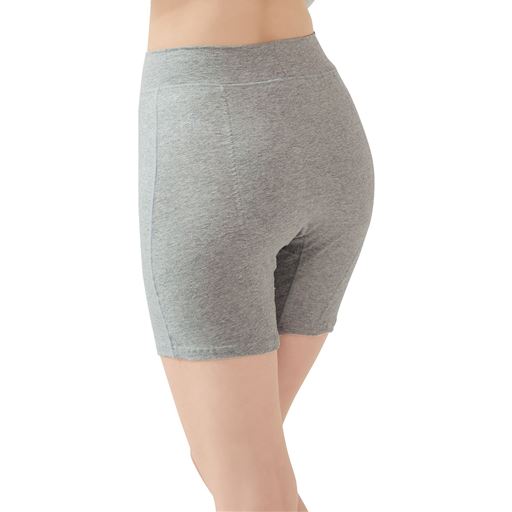 B(ロング丈・グレー杢) 着用例<br>ウエストはゴムをくるんだ生地を折り返しでくい込みにくい