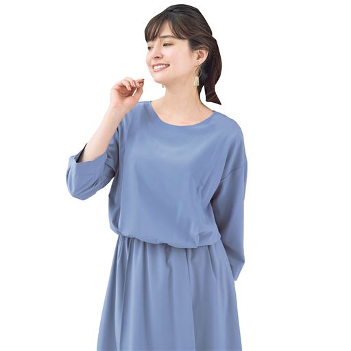 袖の短いアウターに合わせやすい
