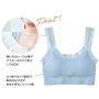(1)Point! 肩ヒモはレース仕様でアウターからチラ見えしてもOK!(2)よく伸びるリブ素材で、締め付けすぎず、ゆるすぎないフィット感。