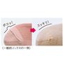 縫い目がフラットなのでゴロ付きにくい。