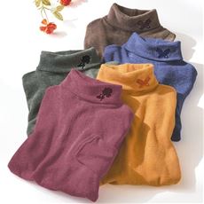 タートルネック長袖Tシャツ(刺繍モチーフ使い・日本製)