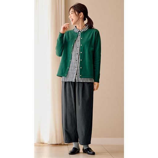 ダークグリーン コーディネート例