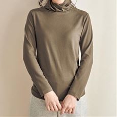 ふわくしゅネックTシャツ