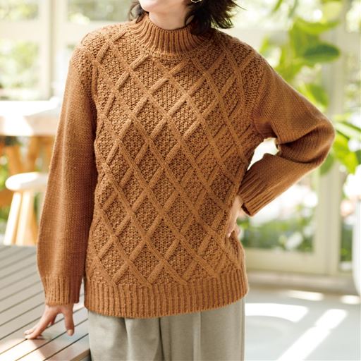 ローゲージハイネックニット