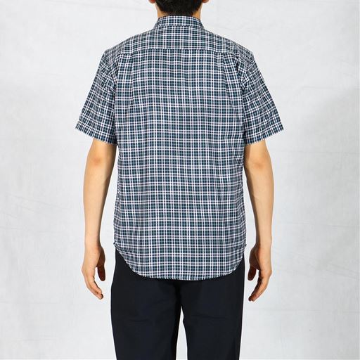バック<br>ネイビー系着用