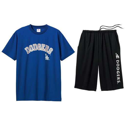 C(ブルーTシャツ&パンツ2点セット)
