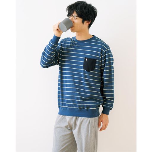 ブルー