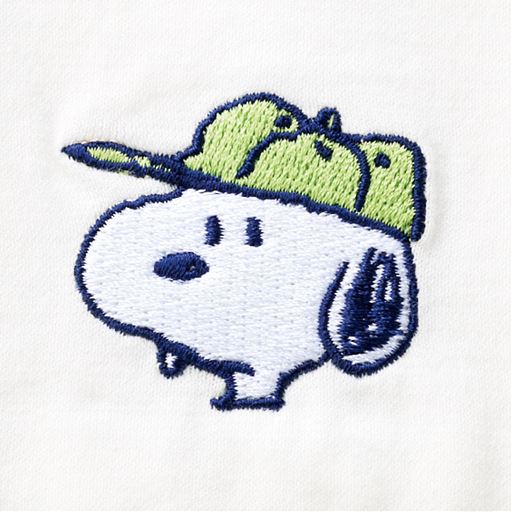 オフホワイト ポケット刺しゅうアップ