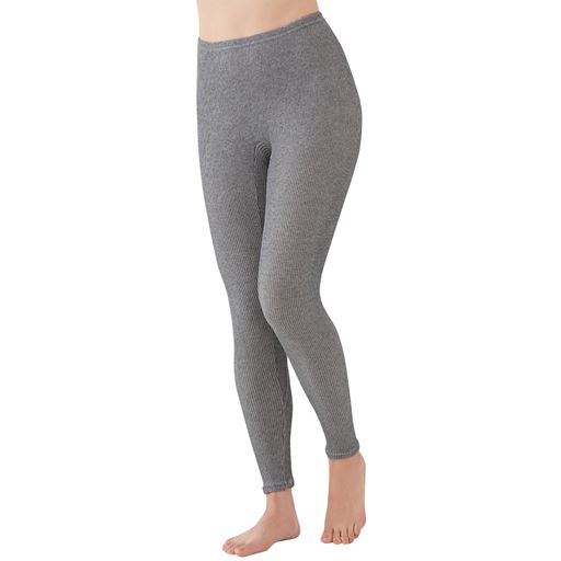 紀州備長炭の練り込み繊維を使用した、あったか10分丈パンツ。(日本製)