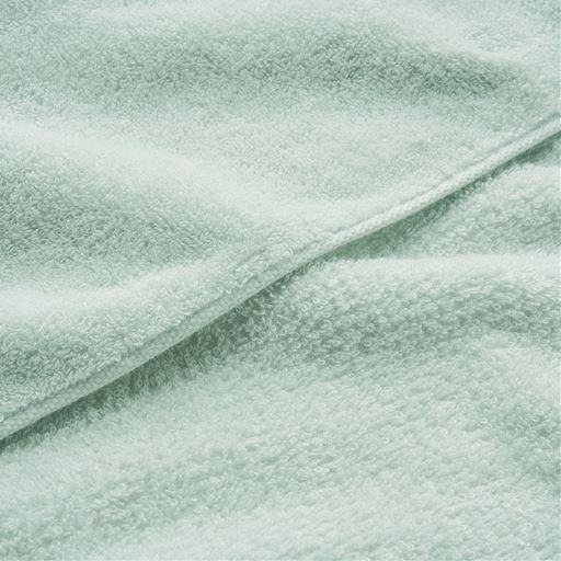 ソフトブルー<br>甘撚りの糸を使い、ふっくら優しい肌ざわり。