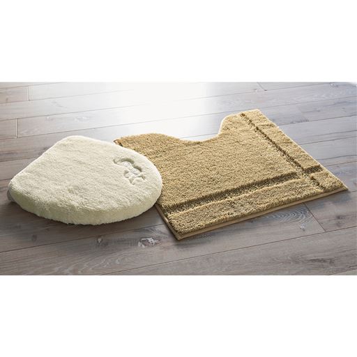 ホワイト系 <br>おしゃれな刺繍がアクセント。<br>※商品はフタカバー(特殊型)です。トイレマットはCG-516を使用しています。