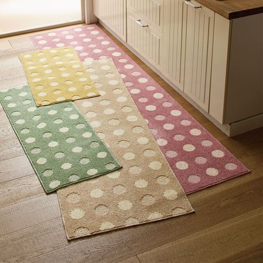 (左から)グリーン横120×縦45cm、イエロー横90×縦45cm、ベージュ横180×縦65cm、ピンク横240×縦65cm