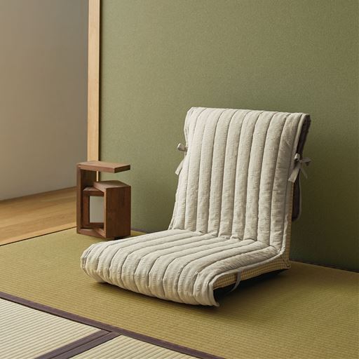 ベージュ<br>座椅子カバーとしても使えます。
